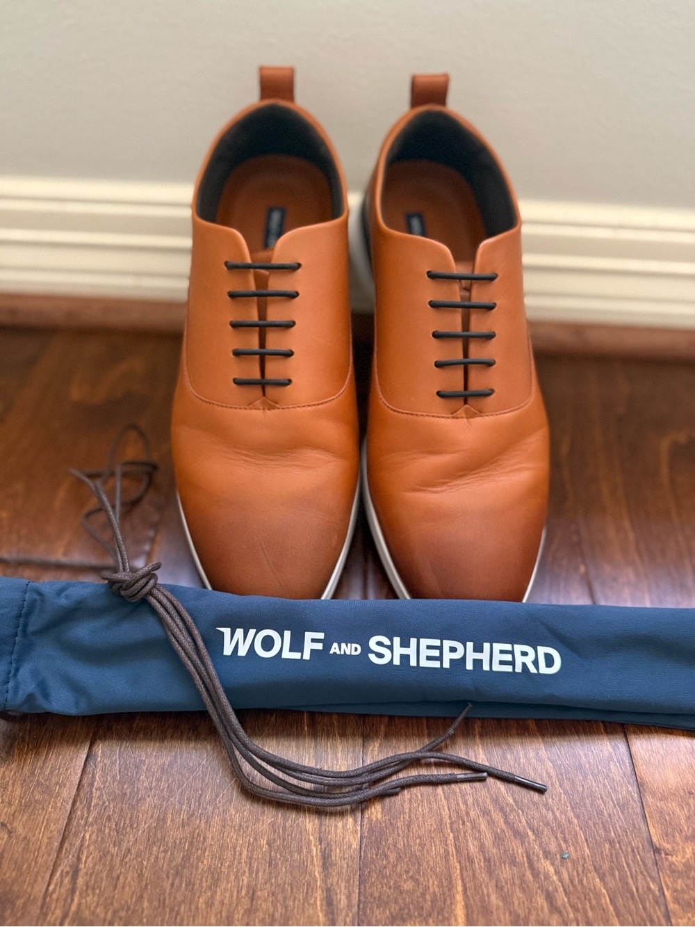 Wolf and Shepherd Men’s Crossover Longwing Honey White